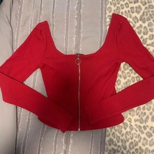 Hollister red crop top long sleeve with zipper